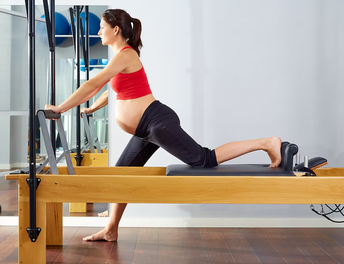 Aula de Pilates para Gestantes em Santos na Ball & Hang Pilates